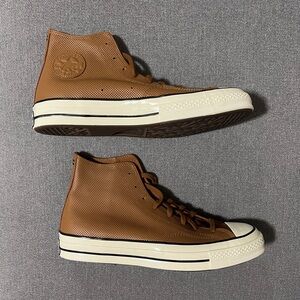 Converse Chuck 70 Hi in Warm Tan and Black -Men’s 10